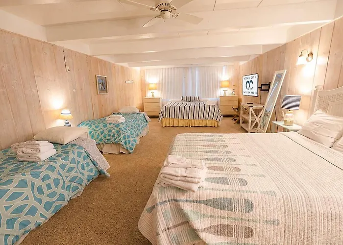 Wight Sands Village 24 *